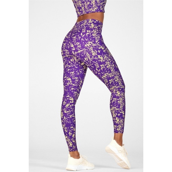 Fabletics Anywhere High Waisted Legging Motion365 purple yellow Floral Breakdown - Picture 3 of 5
